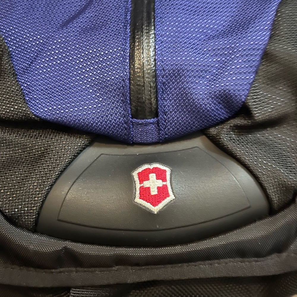 Victorinox Men's Backpack in Blue and Black - Picture 3 of 13